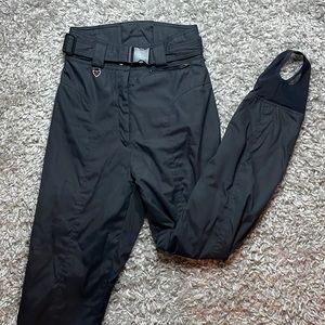 Obermeyer ski pants size 4